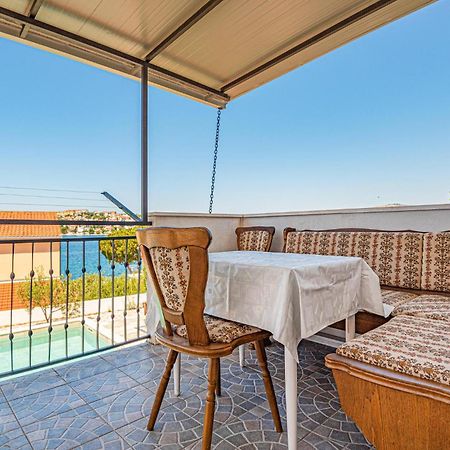Nice Home In Zatoglav With House Sea View Podglavica Екстер'єр фото