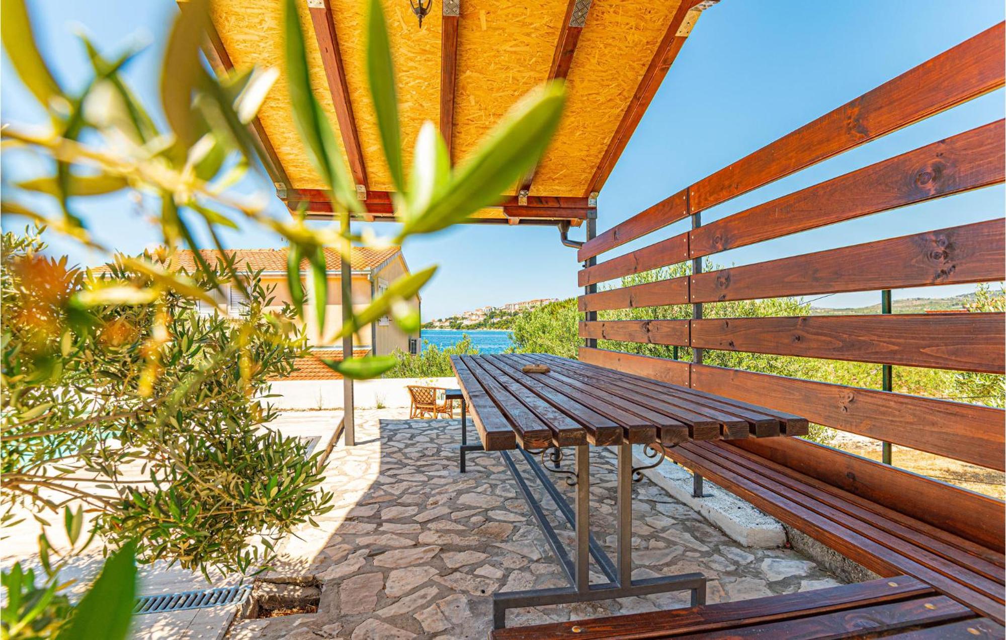 Nice Home In Zatoglav With House Sea View Podglavica Екстер'єр фото