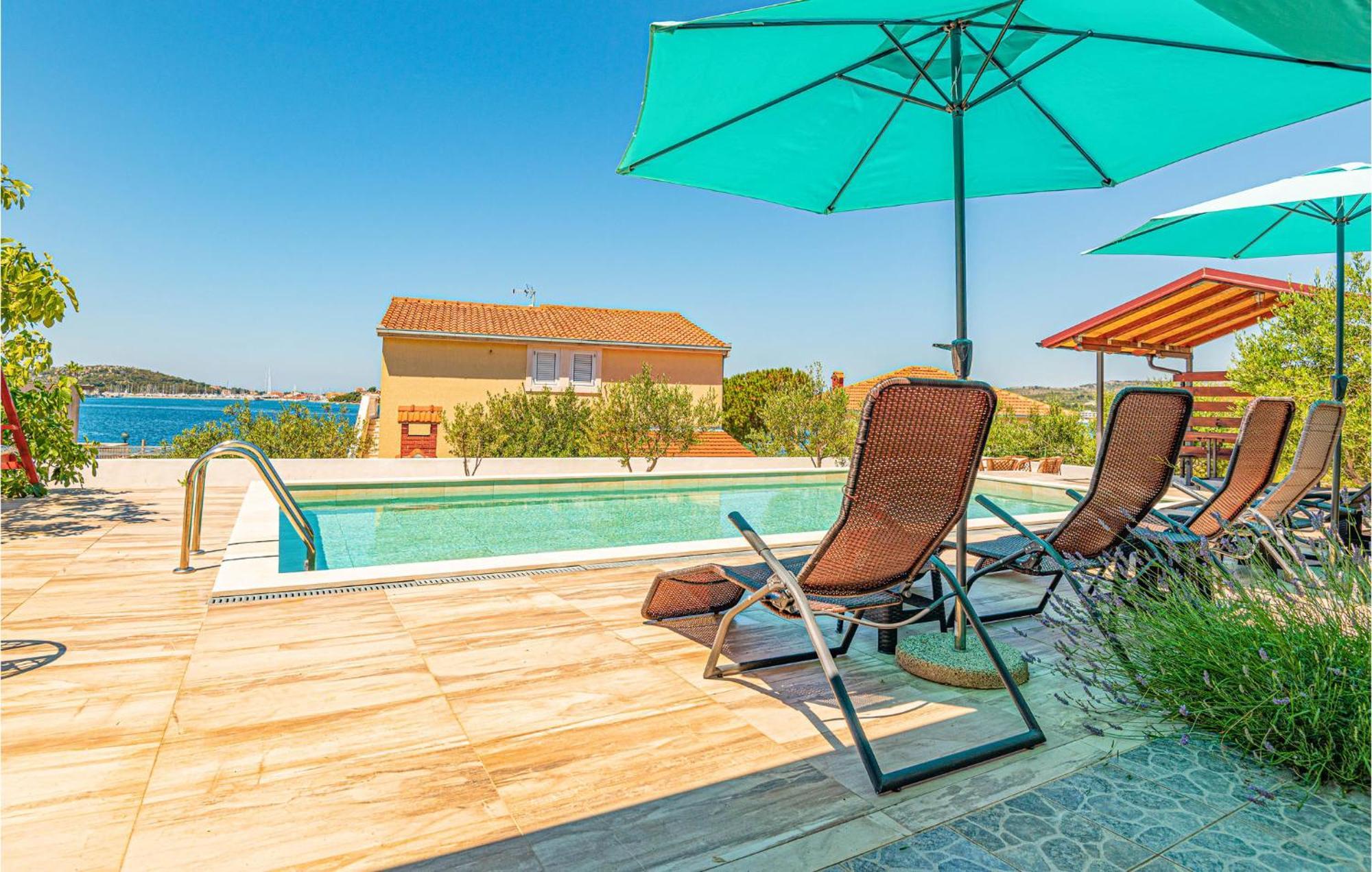 Nice Home In Zatoglav With House Sea View Podglavica Екстер'єр фото