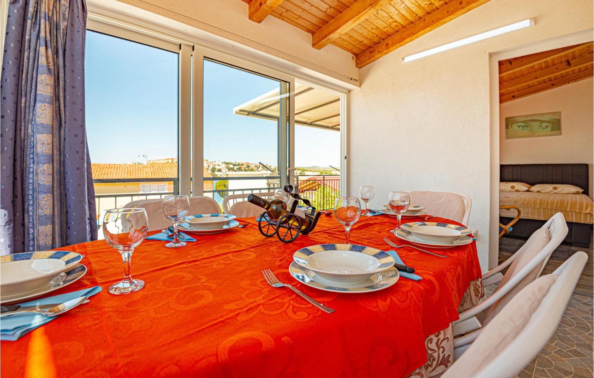 Nice Home In Zatoglav With House Sea View Podglavica Екстер'єр фото