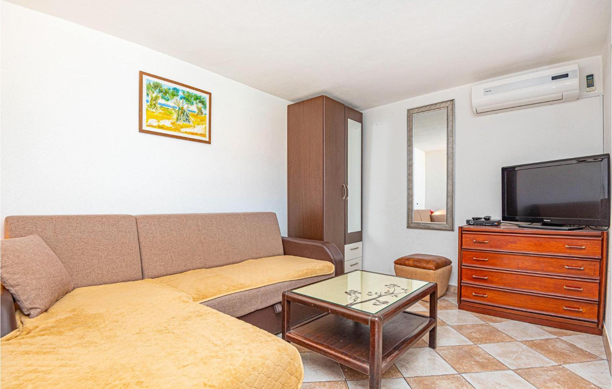 Nice Home In Zatoglav With House Sea View Podglavica Екстер'єр фото
