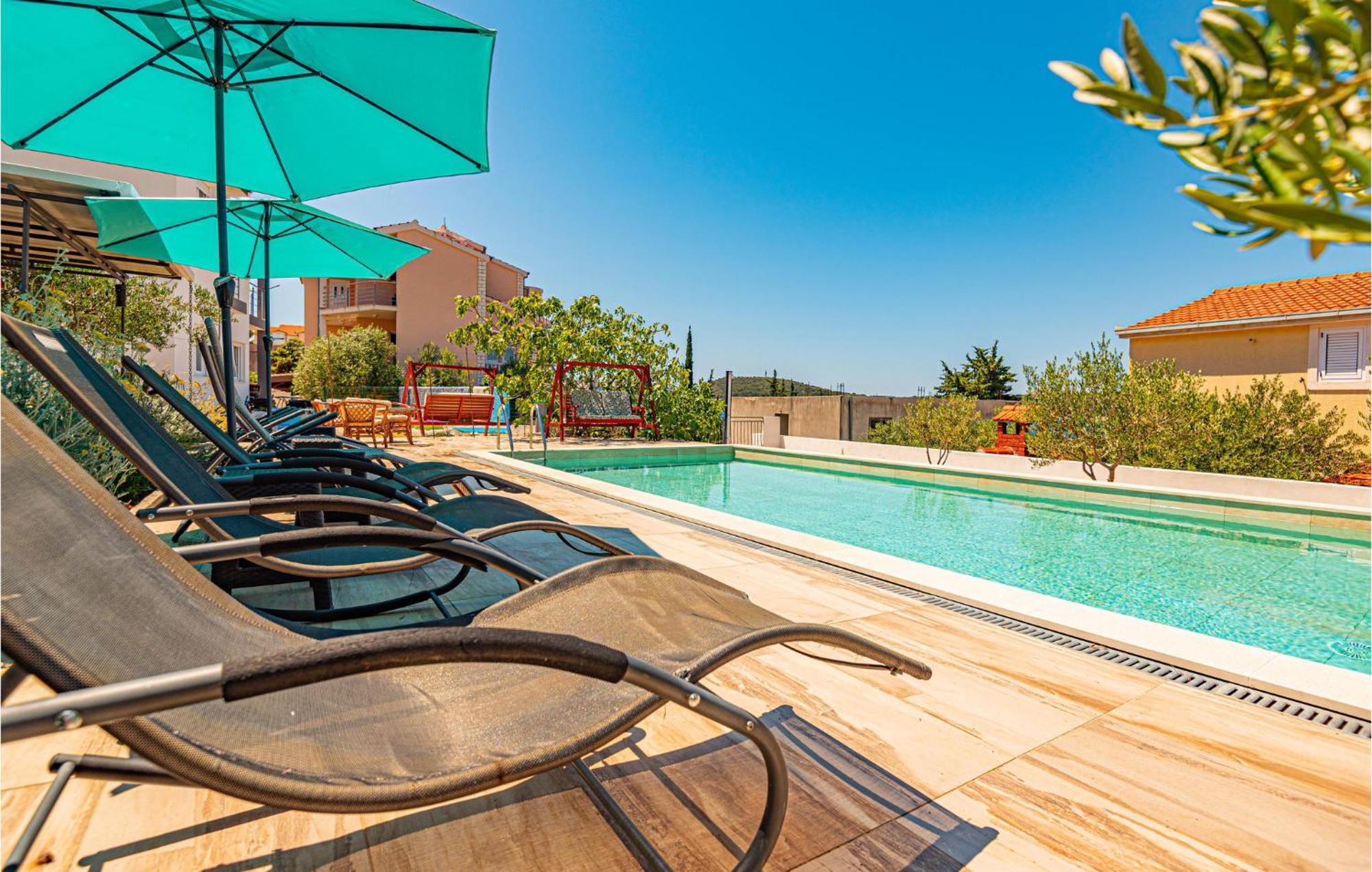 Nice Home In Zatoglav With House Sea View Podglavica Екстер'єр фото