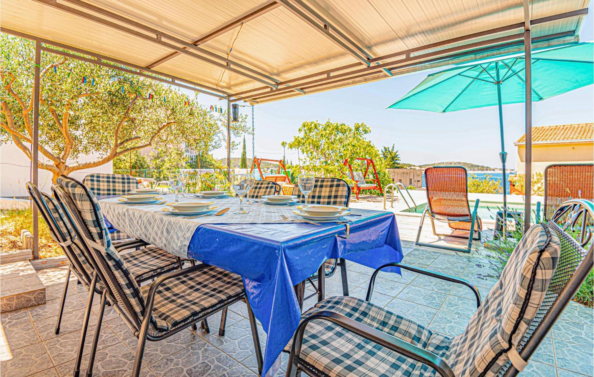 Nice Home In Zatoglav With House Sea View Podglavica Екстер'єр фото