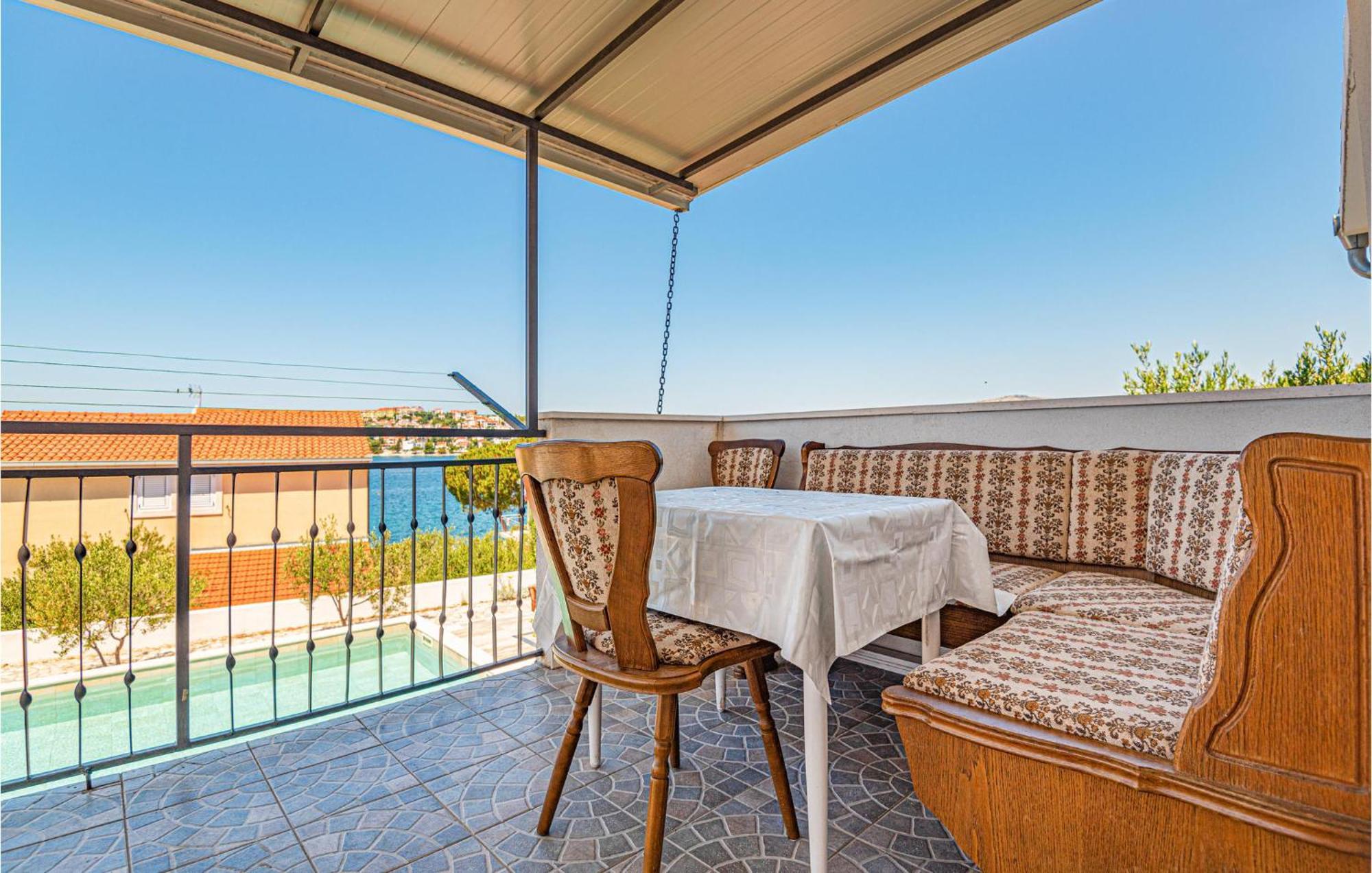 Nice Home In Zatoglav With House Sea View Podglavica Екстер'єр фото